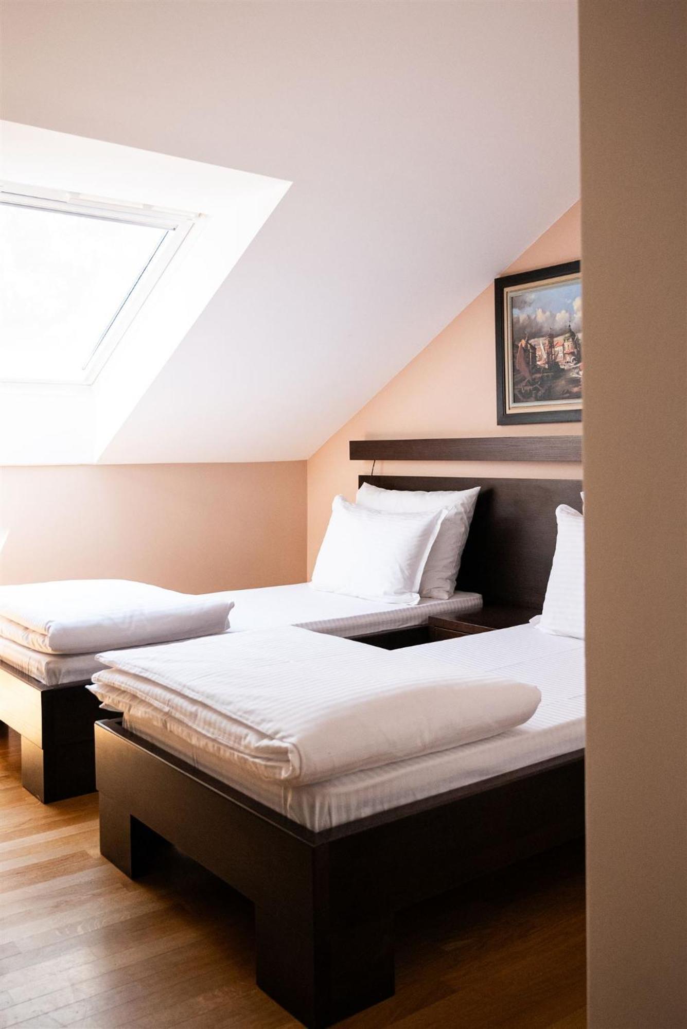 Atrium Bed & Breakfast Sremska Mitrovica Exterior foto