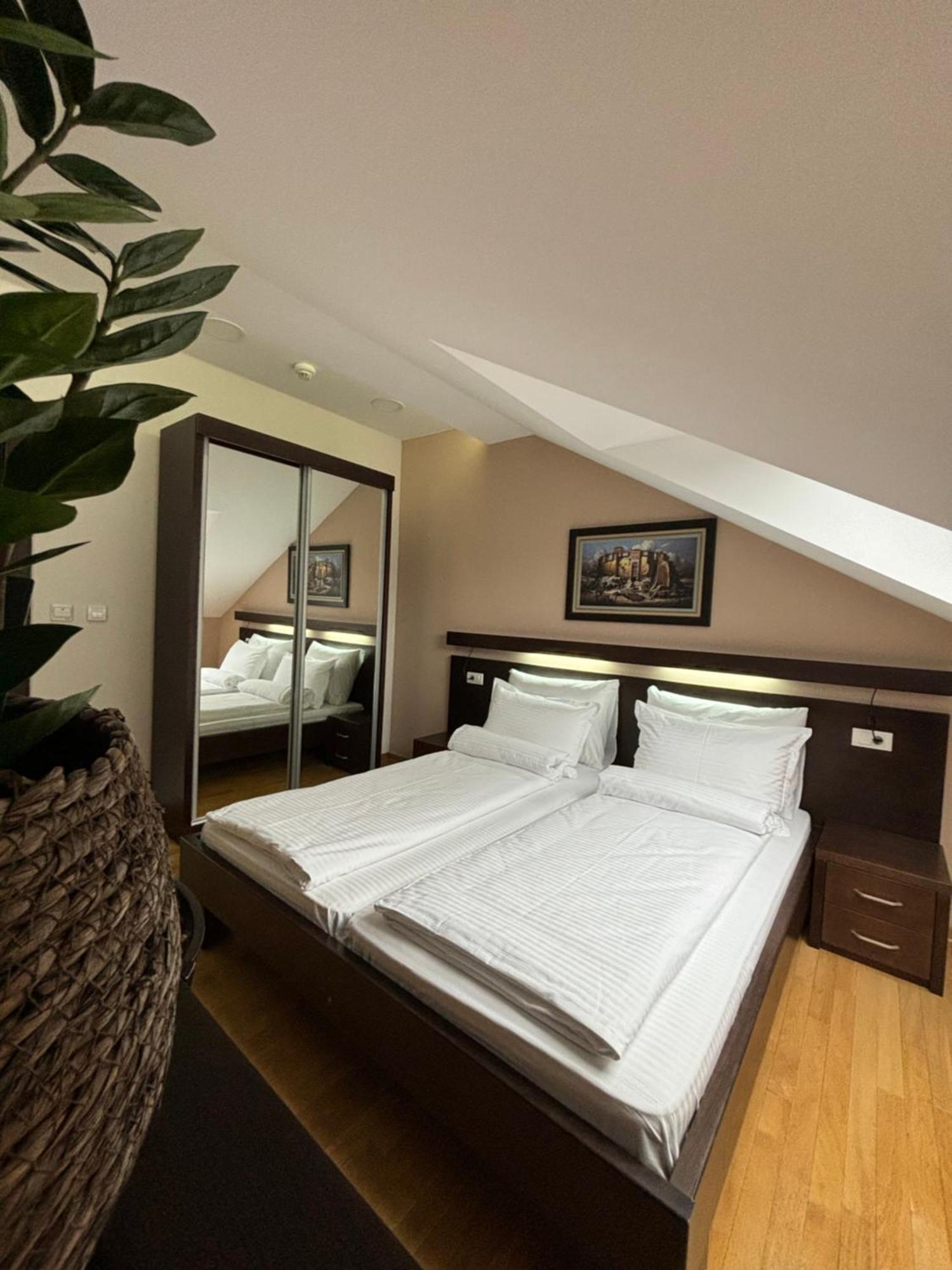 Atrium Bed & Breakfast Sremska Mitrovica Exterior foto
